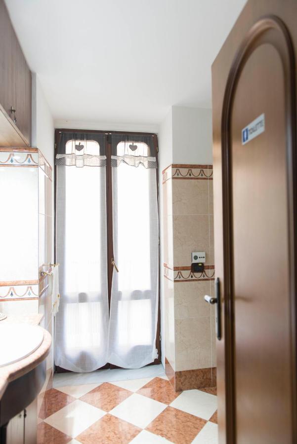 Laetitia Guest House32 Aversa Dış mekan fotoğraf
